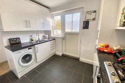 2 bedroom terraced house to rent, Easebourne Road, Essex RM8