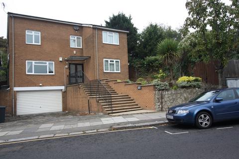 undefined, The Vale, Golders Green NW11