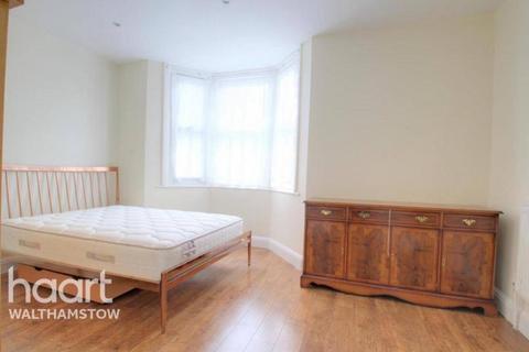 3 bedroom flat to rent, Norfolk Road, London, E17