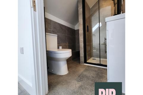 4 bedroom flat to rent, Bristol BS4