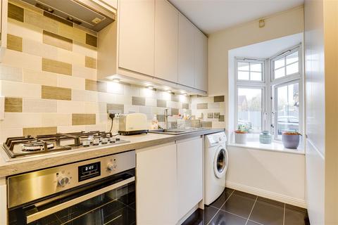 2 bedroom semi-detached house for sale, Corncrake Avenue, Basford NG6