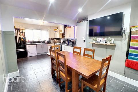 3 bedroom end of terrace house for sale, Marlowe Drive, Lincoln