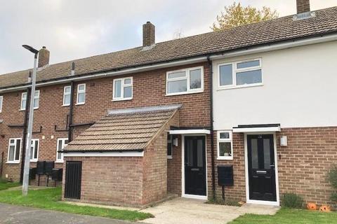 3 bedroom house to rent, Broadhurst Road, Wittering PE8