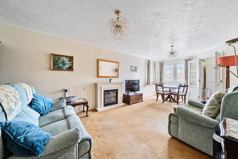 2 bedroom flat for sale, Oakley Road, Hampshire SO16