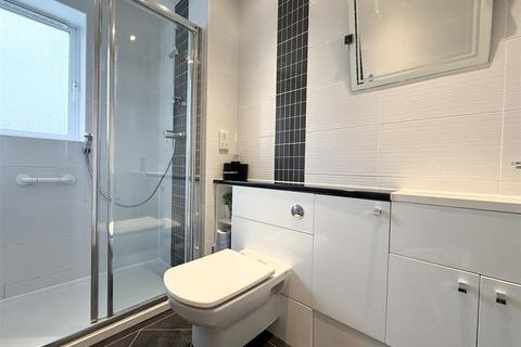 8 The Vineries, Countesthorpe, Leicester, LE8 5LZ