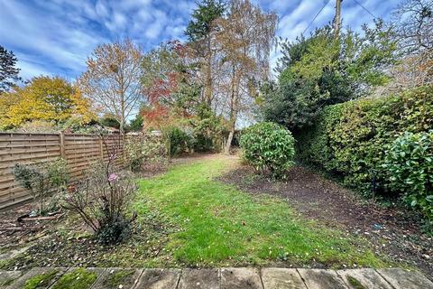 3 bedroom detached house for sale, Coleson Hill Road, Wrecclesham, Farnham