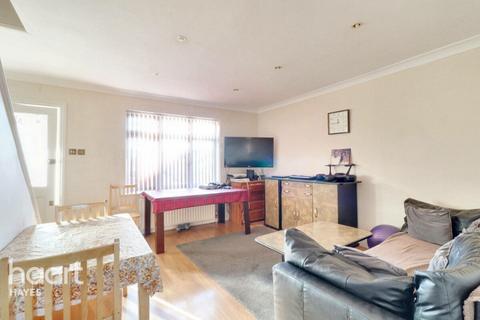 2 bedroom terraced house for sale, Middleton Road, Hayes