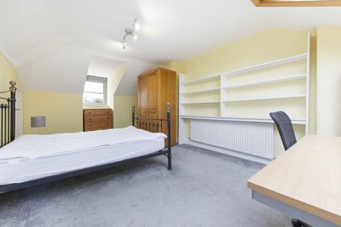 3 bedroom maisonette for sale, Mercers Road, London N19