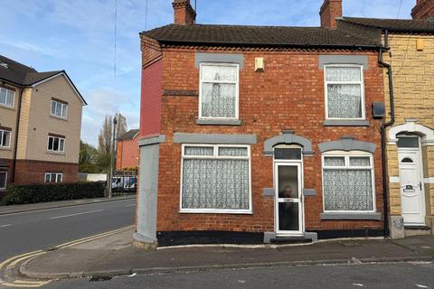 4 bedroom end of terrace house for sale, Baker Street, Semilong, Northampton NN2