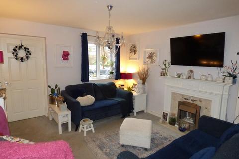 2 bedroom end of terrace house to rent, Price Terrace, Park Street, Madeley TF7