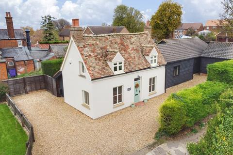 3 bedroom detached house for sale, Hexton Road, Barton-le-Clay, Bedfordshire, MK45