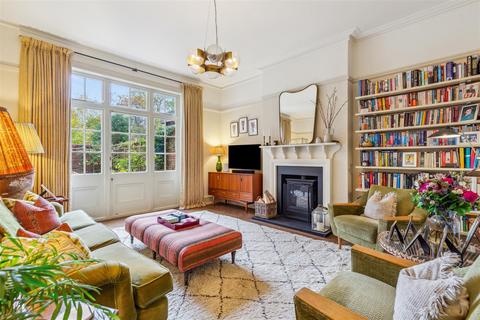 3 bedroom flat for sale, Addison Grove, London