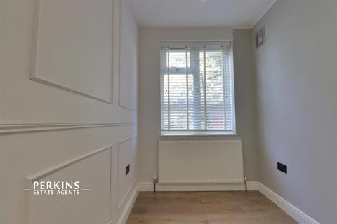 2 bedroom maisonette to rent, Greenford, UB6