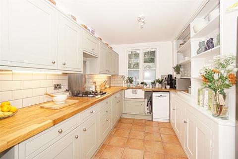 3 bedroom flat for sale, Hollington Park Road, St. Leonards-on-sea