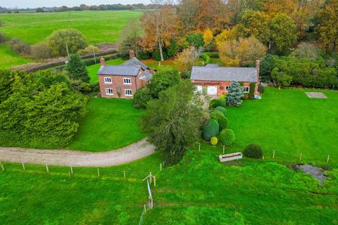 4 bedroom detached house for sale, Saltersford Cottage, Twemlow Green, Holmes Chapel, Crewe