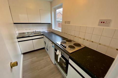 Studio to rent, Swift Close, Letchworth Garden City