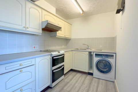 1 bedroom flat to rent, Flat , McKinlay Court, Park View Road, Welling