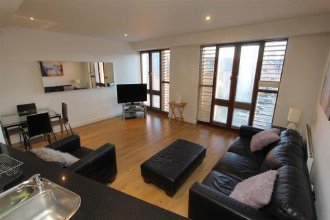 2 bedroom flat to rent, Dock Street, Leeds