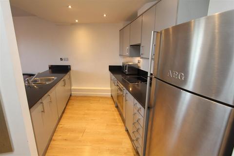 2 bedroom flat to rent, Dock Street, Leeds