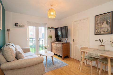 2 bedroom apartment for sale, Whitehall Green, Leeds