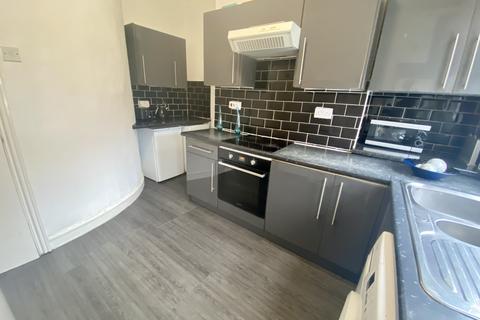 5 bedroom terraced house to rent, Broomhall Street, Sheffield S3