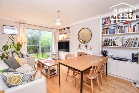 2 bedroom flat to rent, Trinity Gardens Brixton SW9