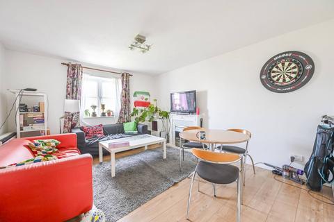 2 bedroom flat to rent, Stoneyard Lane, Docklands, London, E14