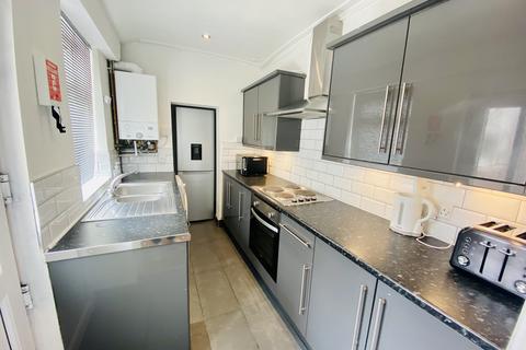 5 bedroom terraced house to rent, Charlotte Road, Sheffield S1