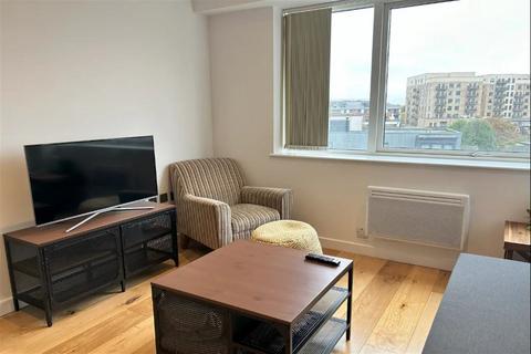 1 bedroom flat to rent, 42 Union House, UB3