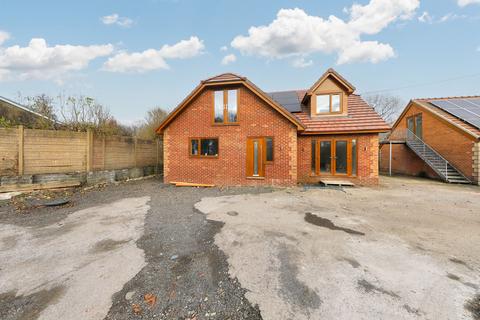 5 bedroom bungalow for sale, Incline Top, Merthyr Tydfil CF47