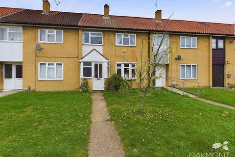 3 bedroom terraced house for sale, Long Lynderswood, Basildon