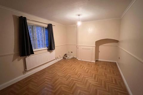 4 bedroom terraced house to rent, Dagenham , RM10