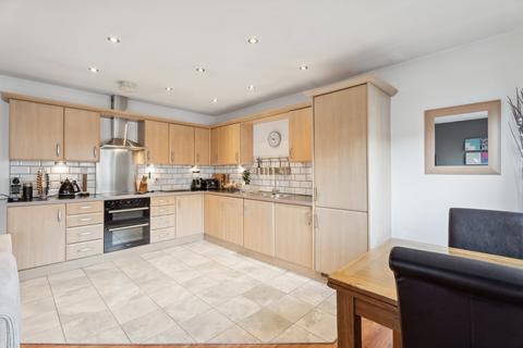 2 bedroom apartment for sale, Ercolani Avenue, High Wycombe, Buckinghamshire, HP13