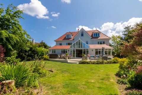 5 bedroom detached house for sale, Les Vardes, St. Peter Port, Guernsey