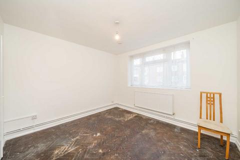 3 bedroom flat to rent, Beech Avenue, London W3