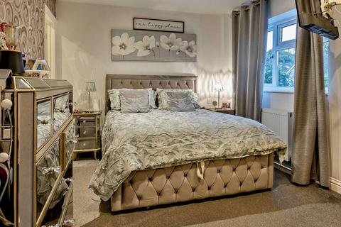 4 Adeane Road, Chalgrove, Oxford, OX44 7TQ