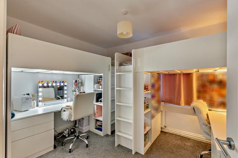 4 Adeane Road, Chalgrove, Oxford, OX44 7TQ