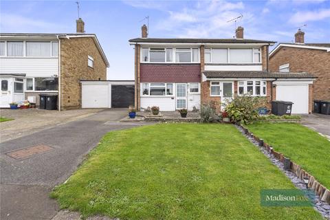 3 bedroom semi-detached house for sale, Maypole Drive, Essex IG7