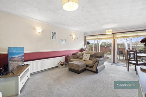 3 bedroom semi-detached house for sale, Maypole Drive, Essex IG7