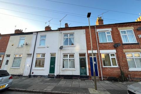 2 bedroom terraced house to rent, Vernon Road, Leicester