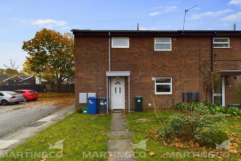 2 bedroom end of terrace house to rent, Hallam Close, Bessacarr