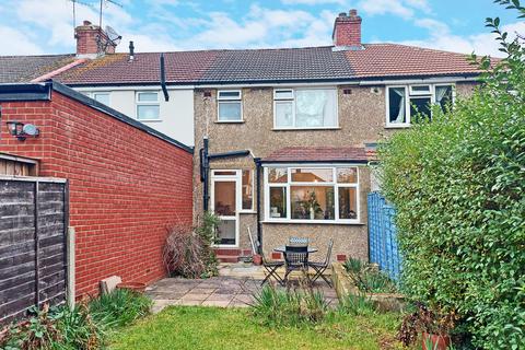 2 bedroom terraced house for sale, Kenilworth Avenue, Harrow HA2