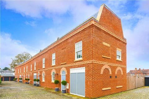 3 bedroom terraced house for sale, Bowgate Mews, St. Peters Close, St. Albans, Hertfordshire