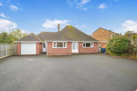 4 bedroom detached bungalow for sale, Newport Road, Gnosall