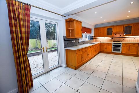 5 bedroom detached house for sale, Oaktree Drive, Loggerheads