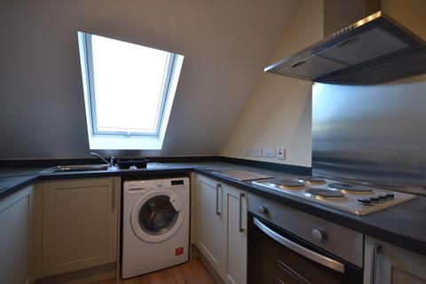 Studio to rent, Bournemouth Road, Poole