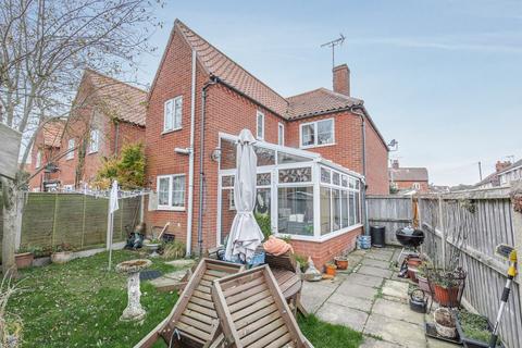 3 bedroom cottage for sale, Holt