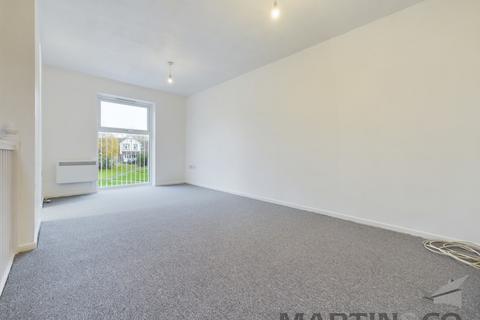 2 bedroom maisonette for sale, Churchwood Drive, Tangmere