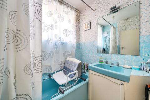 68 Gayfere Road, Stoneleigh, Epsom, KT17 2JU