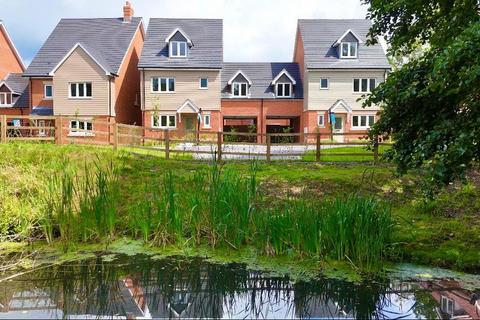 4 bedroom link detached house for sale, Lake View Lane, Waters Edge GU16